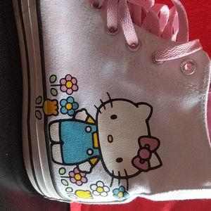Hello Kitty converse